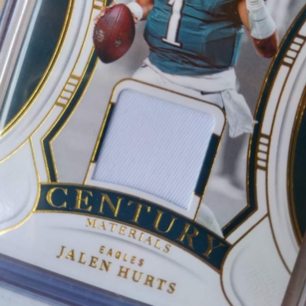 🏈🏆Jalen Hurts "Gold Century Materials White Patch - 05/49 Insert Card🏆🏈 - Picture 4 of 5